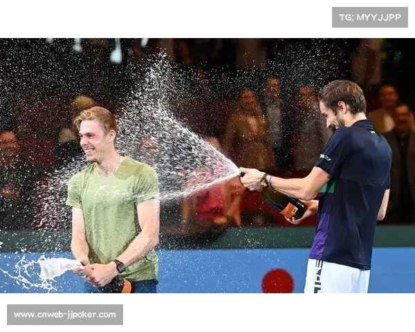 沙波瓦洛夫、丰塞卡、科博利等球员2025赛季斩获多冠。